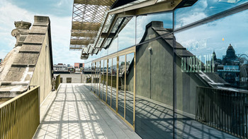 Drempelluwe gevelafwatering voor de Skybar in het beursgebouw