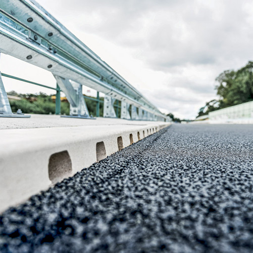 ACO KerbDrain afvoergoot uit in stuk om water op te vangen